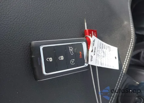 2023 Jeep Grand Cherokee L Limited 4X4 z USA, uszkodzony, nr VIN 1C4RJKBG2P8770271